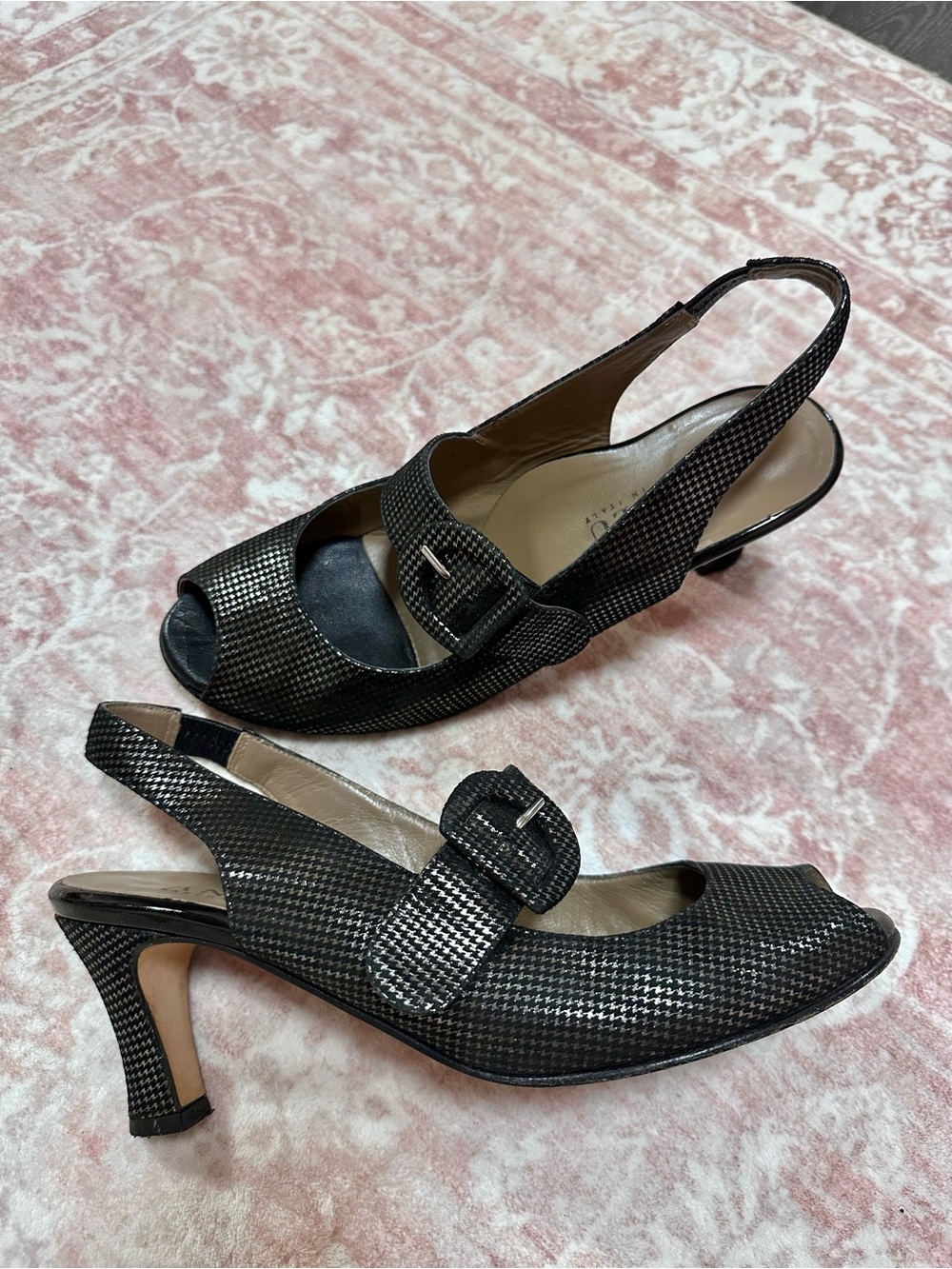 Anyi Lu ✨ Genuine Leather Metallic Sandal Heels - Picture 6 of 11